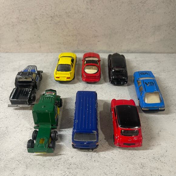 Assorted Motormax, Yatming and McToy Diecast Toy Vehicles - Lot of 8 - Used - Picture 7 of 11